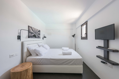 Stunning View!! Black Cactus Studio , located at Saint John's beach, offers the  Mikonos, Greece Delos View Studio Entire rental unit vacation rental 38916812