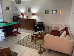 Bonjour,<br /><br />Nous proposons notre bel appartement 74 m2 occasionnellement Lyon, France Superbe appartement lyon 9 proche métro valmy Entire rental unit vacation rental 53683670