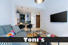 Enjoy the warm & lively design edited with modern Greek temperament. Close to al Athens, Attica, Greece Toni's - 1BD Elegant Apartment in Koukaki Entire rental unit vacation rental 30032049