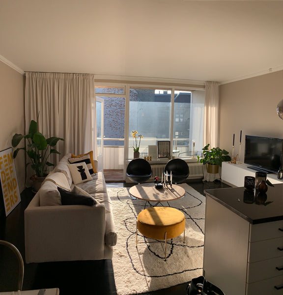 A modern and cosy 2-room- apartment in the heart of Vesterbro with a big balcony  Nice apartment in the heart of Vesterbro w balcony Entire rental unit vacation rental 49569497