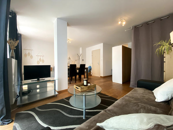 Sympa studio meublé avec terrasse proche des transports en communs et supermarch Brussels, Belgium Etterbeek : sympa studio avec terrasse Entire rental unit vacation rental 694179440624456121