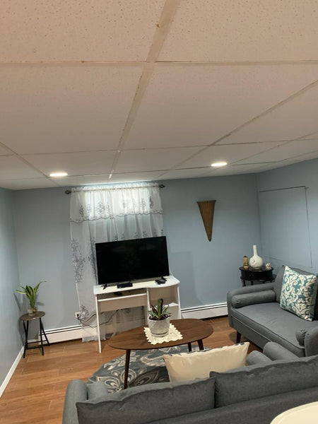 Bring the whole family or a group of friends to this great place with lots of ro  Rental unit in Queens · ★4.83 · 2 bedrooms · 4 beds · 1 bath Entire rental unit vacation rental 647670913385420699