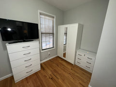 Beautiful apartment, great location, clean & safe area, just 8 minutes away from  Home in Queens · 1 bedroom · 1 bed · 1 shared bath Private room in home vacation rental 807137977810870059