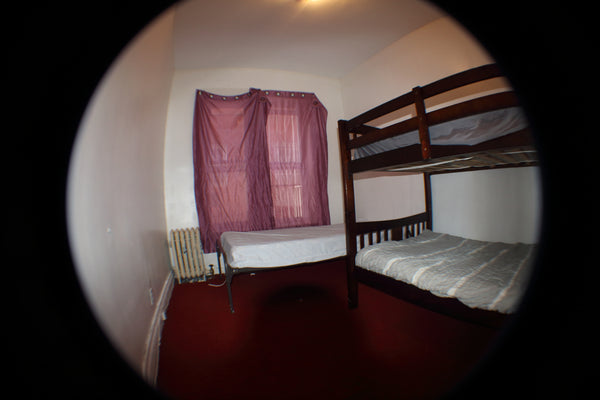 My place is close to Dunkin Donuts, McDonalds, Burger King, Close to many buses   Floor in Brooklyn · 1 bedroom · 1 bed · 1 shared bath Shared room in floor vacation rental 14712466