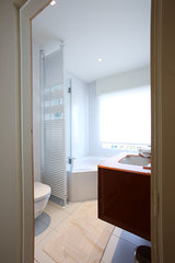 De gerenoveerde flat Mayflower (3 kamers en badkamer),op de 1ste verdieping van  Brussels, Belgium Mayflower Studio Private room in rental unit vacation rental 4595143