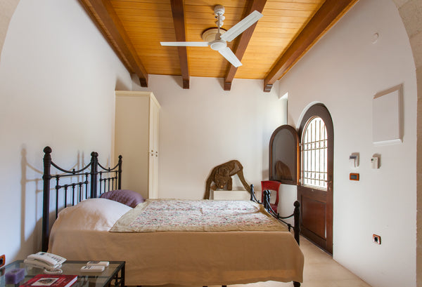 A cozy one bedroom is available, inside the old city of Chania, in a small Chani Park Ridge, IL 1 bedroom old town of Chania Entire rental unit vacation rental 12690728