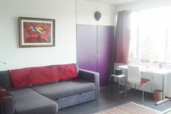 Studio très lumineux traversant, situé au 6e et dernier étage (ascenseur) avec 2 Brussels, Belgium Studio très lumineux et traversant avec terrasses Entire rental unit vacation rental 45344447