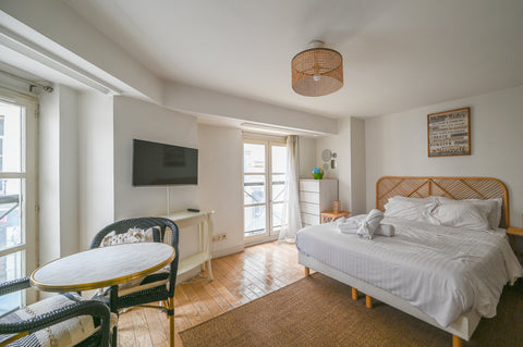 Au coeur de Paris, entre l'Opéra, la Bourse et le musée du Louvre et les grands  Paris, France Paris, Opéra 1... Comme chez soi Entire rental unit vacation rental 6421188