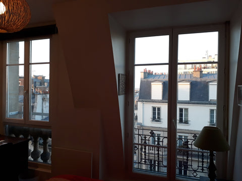 Appartement familial spacieux et lumineux. Une grande pièce principale très agré Paris, France Appartement spacieux et lumineux à Montmartre Entire rental unit vacation rental 23556791