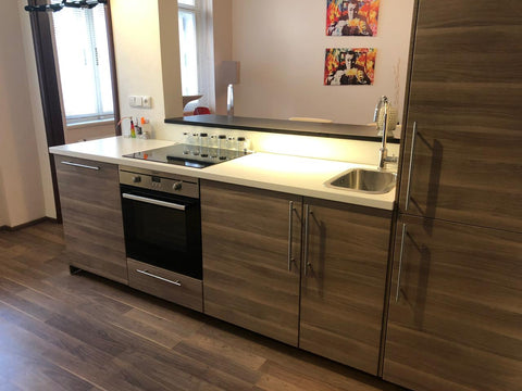 A 84m² apartment with 2 separate bedrooms. The first bedroom has one king size b  84 m2 two bedrooms apartment facing tram station Entire rental unit vacation rental 41495988