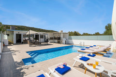 Villa Alitocatos, with a private pool, is located in Drapanias, Chania. It is an  Villa Alitocatos with Private Pool Entire villa vacation rental 53389009