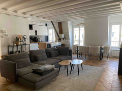Situé au cœur de la presqu'île et à quelques minutes de la place des Terreaux, p Lyon, France Bel appartement proche Place des Terreaux - 75m2 Entire rental unit vacation rental 765741695624564274