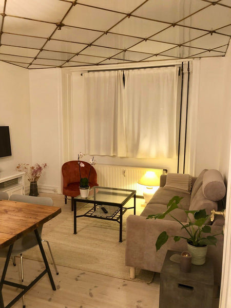 En lækker 2 værelses københavnerlejlighed tæt på Østerbros cityliv med god række  Charmerende hyggelig og central citylejlighed Entire condo vacation rental 552867671806052468