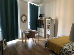 Passez un agréable séjour dans cet hébergement confortable.<br /><br /><b>The sp  Studio Coeur de Vaise Entire condo vacation rental 771011113208429239