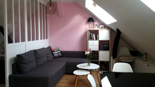 FR : Lumineux cocon de 30m2, au pied du métro Ourcq (sur la ligne 5, qui travers Paris, France La Cabane sous les toits parisiens Entire rental unit vacation rental 16446194