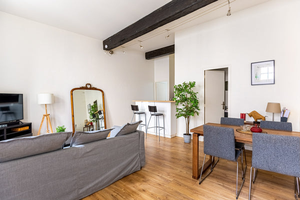 In the heart of the historic center, you couldn't be better located to visit Bor  GuestReady - Cosy Apartment in Historic Center Entire rental unit vacation rental 38311189