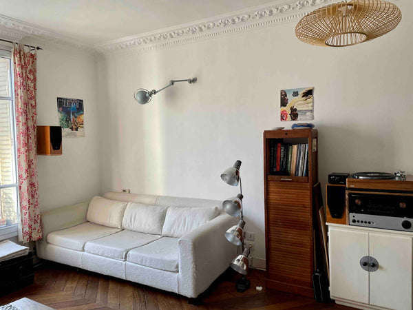 Charmant deux pièces, immeuble ancien, dans le quartier de Belleville. Une divin Paris, France Deux pièces à Paris Belleville. Entire rental unit vacation rental 13563137