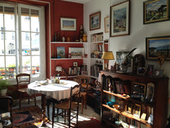 Le studio est calme, sur cour, immeuble sans prétention. 2ème étage sans ascense Paris, France NEMOZ Entire rental unit vacation rental 6124124