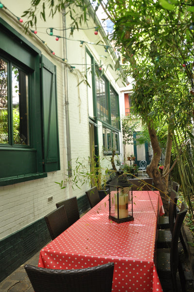 Logement atypique : ancien atelier d'artiste transformé en appartement duplex do Paris, France la campagne à Paris Entire townhouse vacation rental 13652959