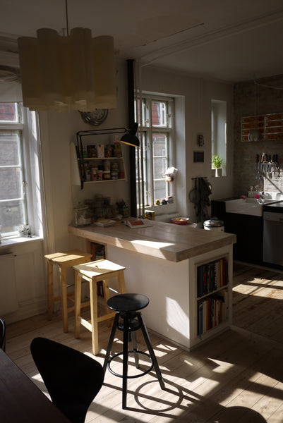 2nd and 3rd floor in a romantic and charming CPH neighbourhood.<br />Small garde Copenhagen, Denmark 2 storeys in Cosy Townhouse Entire home vacation rental 1655654