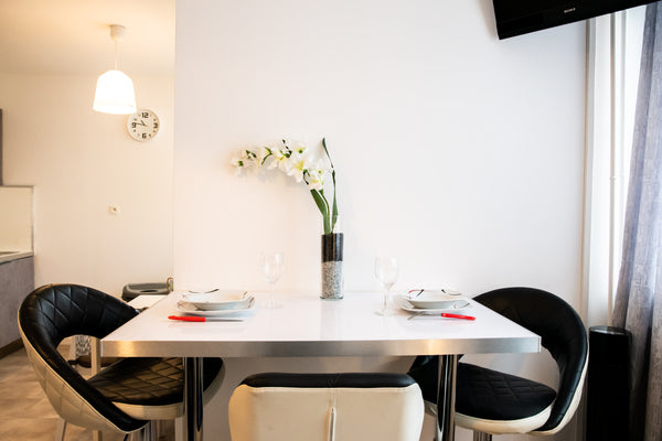 Have a great stay close to Lyon's main spots in this cosy 4 persons flat<br /><b France MEMORABLEPLACE -Nazareth- Part-Dieu+Balcony Entire rental unit vacation rental 47208352