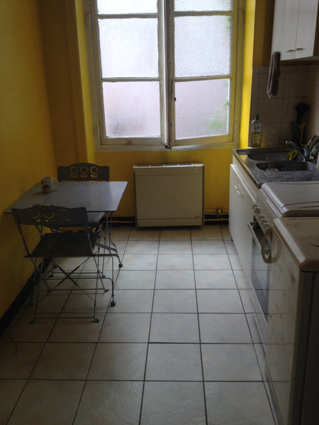 Je loue mon logement pour une période de 4 mois. Je vis dans les pentes de Croix  grand studio en centre ville Entire rental unit vacation rental 12352436