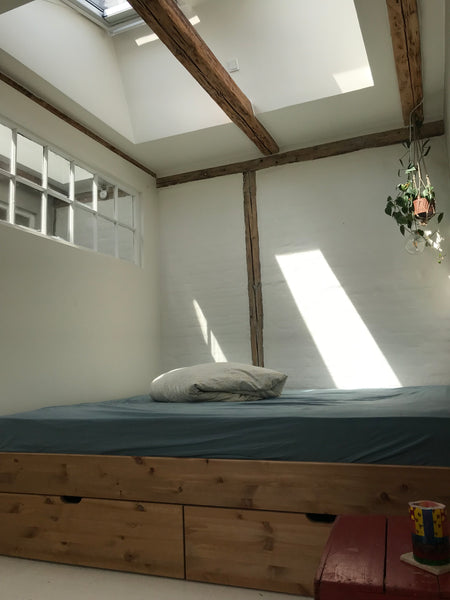 Skøn og charmerende københavner lejlighed i hippe nordvest. Fedt udgangspunkt fo Copenhagen, Denmark Hyggeligt værelse i skøn lejlighed med altan Private room in condo vacation rental 625418516274897996