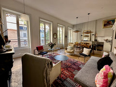 Sur une petite place avec une échappée sur Fourvière<br />Bel ancien rénové calm  Charme Côté Saône Entire rental unit vacation rental 755533676673284633
