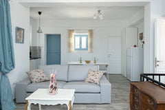 Stacy'sVilla is designed for 10 adults plus children. It features 2 independent   Stacy's  Villa Entire villa vacation rental 41617736
