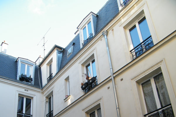 Bel appartement spacieux, 44m² sur cour au calme, 3ème étage.<br />Idéalement si Toulon, France Joli appartement 3 pièces Paris XI Entire rental unit vacation rental 22243427