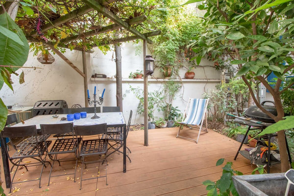 A private house with a garden in Paris... Come and enjoy the most beautiful city Paris, France Private House and Garden in Paris Entire townhouse vacation rental 21103957