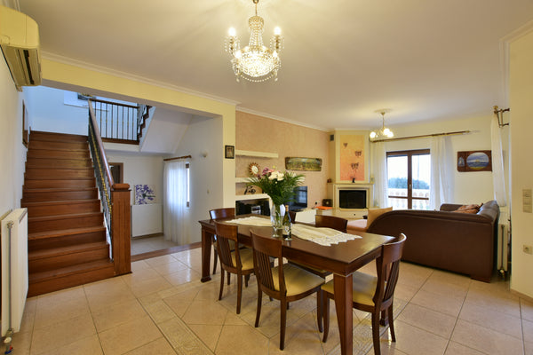 Featuring free WiFi throughout the property, just 400 metres from Grammeno Beach Chania, Greece Flisvos Villa Entire villa vacation rental 32163433