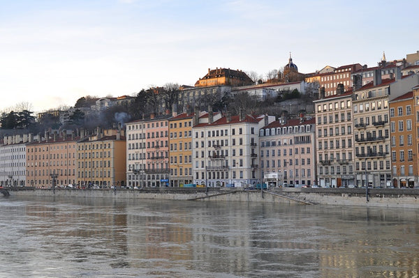 My house is near the center of Lyon (Vieux Lyon) it has an awesome view of the S Dubai, United Arab Emirates Bedroom in the center of Lyon Private room in rental unit vacation rental 13500698