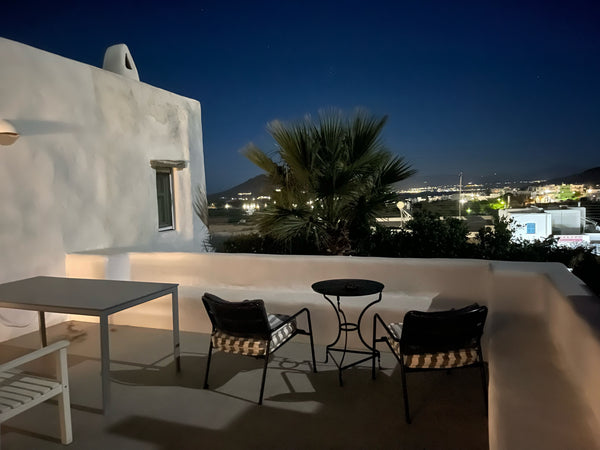 Newly built, single space Studio 32 sq m, 2 km from spectacular sandy beach, exc Paros, Greece SEA VIEW STUDIO + priv. parking, PAROS, GR Entire rental unit vacation rental 2944034