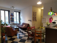 Situé à 3 min du métro Valmy et à 5 min des quais de Saône, l'appartement possèd Lyon, France Chambre privée dans appartement Private room in rental unit vacation rental 731849980757771465