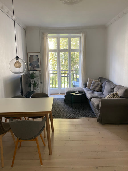 Skøn lejlighed med dejlig altan og gårdhave på Frederiksberg kun få kilometer fr Frederiksberg, Denmark Skøn lejlighed på Frederiksberg Entire condo vacation rental 35252115