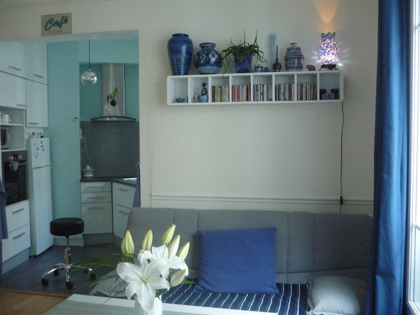 Agréable 2 pièces d'une parisienne au pied du métro et donnant sur une cour inté Paris, France Nid de parisienne Entire rental unit vacation rental 9198667