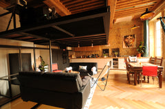 Idéalement situé à deux pas de la Place Sathonay et des Terreaux, à 1min du vieu Lyon, France Appartement d'architecte en plein centre de Lyon Entire rental unit vacation rental 27016268