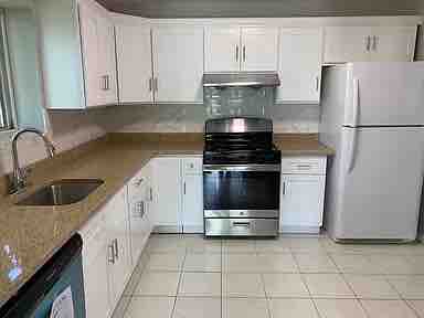 A peaceful play to stay without no worries  Rental unit in Bronx · 1 bedroom · 1 bed · 1 private bath Private room in rental unit vacation rental 588184187445624199