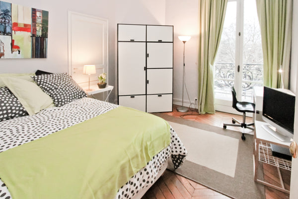 This big apartment, clearly divided into two parts so that  you have your own pr Paris, France Quartier latin on Luxembourg garden Private room in rental unit vacation rental 908363