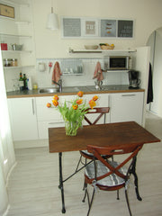 This charming and very well situated 35 square meters , 1 bedroom, apartment is  Parco Scizzo-parchitello, Italy Charming apartment Bastille Entire rental unit vacation rental 3550089