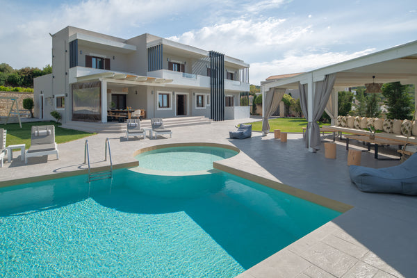 Bright, stylish Villa with easy indoor/outdoor living, lovely garden and spa whi Greece Elaida Villa, Heaven on Earth! Entire villa vacation rental 2570922