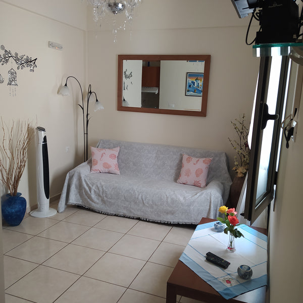 A seafront property situated in a prime location of Agios Nikolaos, on the north  Perla apartment-1 bedroom with side sea view Entire serviced apartment vacation rental 26096594