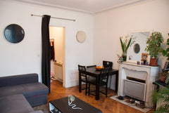 The room is in a bright flat well located. The bed is for 2 persons. <br />There Paris, France Nice room close to Montmartre Private room in rental unit vacation rental 4641905