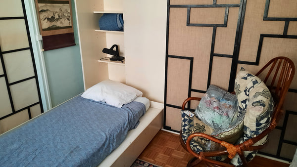 Pas loin de la mairie du 18ème ni du Sacré Coeur (à condition de monter des esca Paris, France Chambre agréable ajustée à un salon en plein 18ème Private room in rental unit vacation rental 6090638