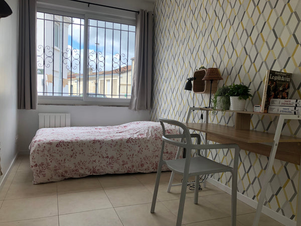 Appartement de 55 m2 constitué d'une cuisine toute équipée, avec coin repas et d Bordeaux, France Appartement de 3 chambres / 3 salles de bain Entire rental unit vacation rental 31826346