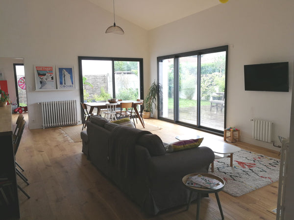 Maison à 2 pas du centre ville de Bordeaux, lumineuse avec une grande terrasse e Le Bouscat, France Maison familiale à 10 min de Bordeaux centre Entire home vacation rental 35831683