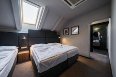 Newly reconstructed Hotel Noir is situated in a historical building and offers 3 Prague, Czechia Triple Room Room in hotel vacation rental 53652339