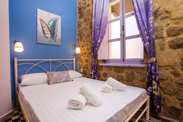 Hotel Attiki is located in Rhodes's old town. All rooms have a medieval decorati  Attiki hotel - Antony Quinn first floor Private room in bed and breakfast vacation rental 51221375