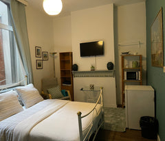 Chambre idéal pour 2 personnes, avec le nécessaire de cuisine et une salle de ba Brussels, Belgium Bleu de toi Entire rental unit vacation rental 53696683